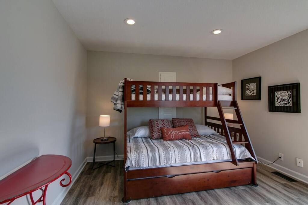 The Residence At Hilltop Acres - Clarksville, Tn Luaran gambar